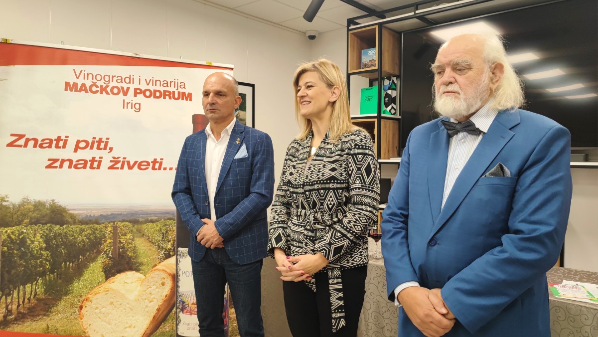 2023-mlado-vino-portugizer.jpg (211 KB)
