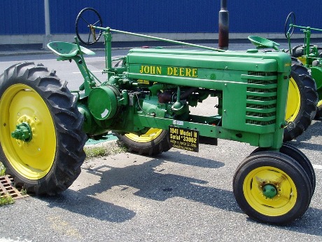Od kovača do digitalne epohe: priča o JOHN DEERE traktorima