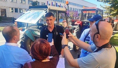 Protest poljoprivrednika: Dogovor, za sada, ni na vidiku