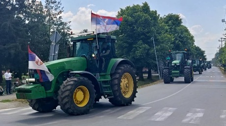 11. John Deere bal u Čurugu