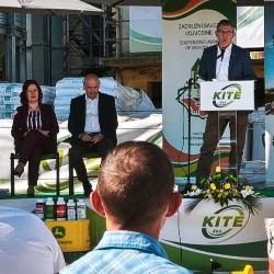 Zadruge, navodnjavanje i pametne mašine: kako preživeti sušu i obnoviti mehanizaciju